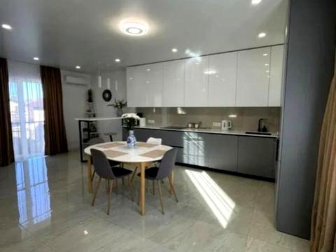 будинок за адресою Озерна