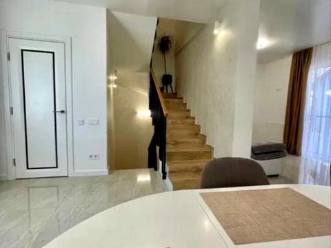 будинок за адресою Озерна