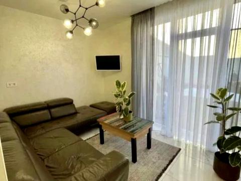 будинок за адресою Озерна