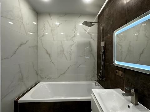 квартира за адресою Олександра Довженка вул., (Будинок 12)