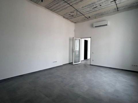комерційна за адресою Володимира Антоновича вул. (), 102в