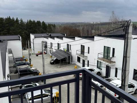 будинок за адресою Озерна