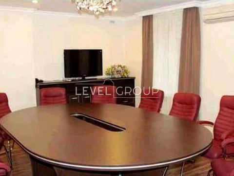 комерційна за адресою Велика Васильківська вул. (Червоноармійська), 67/7