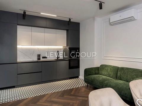 квартира по адресу Салютная ул., (Будинок 02301-02303)