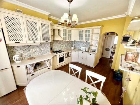 квартира по адресу Червоной Калины просп., 72