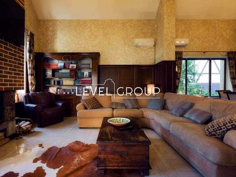 будинок за адресою Дніпровська вул., 28