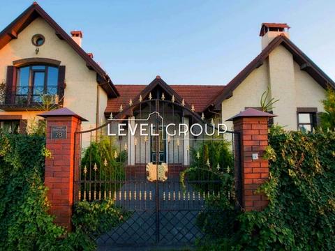 будинок за адресою Дніпровська вул., 28