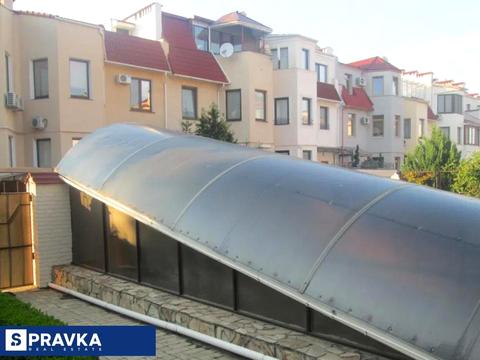 будинок за адресою Педагогічна вул.