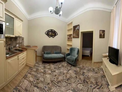 квартира за адресою Михайла Грушевського вул., 13