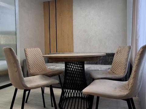 квартира за адресою Білогірська вул., 12