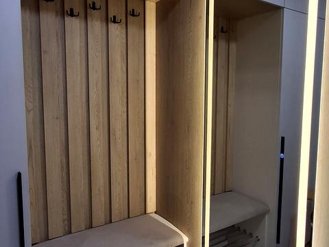 квартира за адресою Білогірська вул., 12