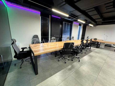 комерційна за адресою Голосіївський пров., 4