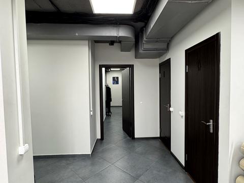 комерційна за адресою Героїв УПА вул., 73в