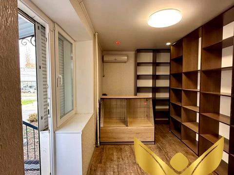 коммерческая по адресу Евгения Маланюка ул., 9-Д