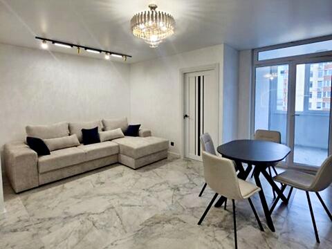 квартира за адресою Злуки просп., 7