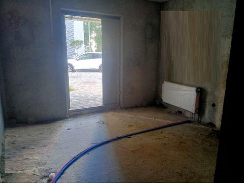 комерційна за адресою Ревуцького вул., 54