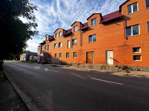 комерційна за адресою Робітнича вул., 24