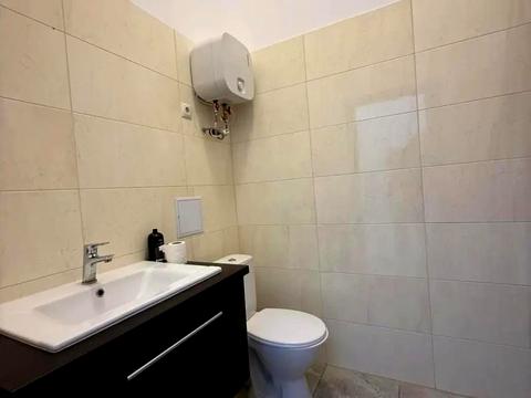 комерційна за адресою Михайла Максимовича вул. (Онуфрія Трутенка), 26-В