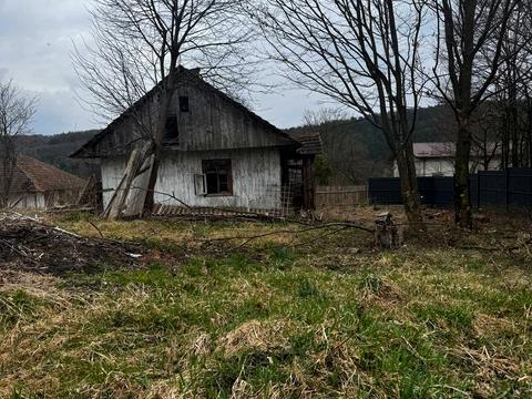 ділянка за адресою 