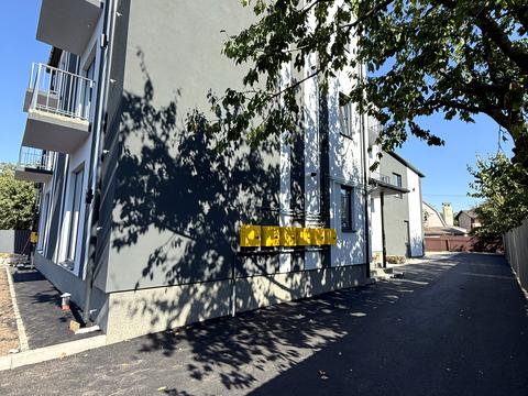 квартира за адресою Українська вул., 21