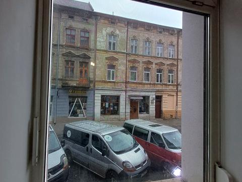 комерційна за адресою Юрія Федьковича вул., 22