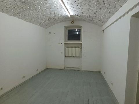 комерційна за адресою Юрія Федьковича вул., 22
