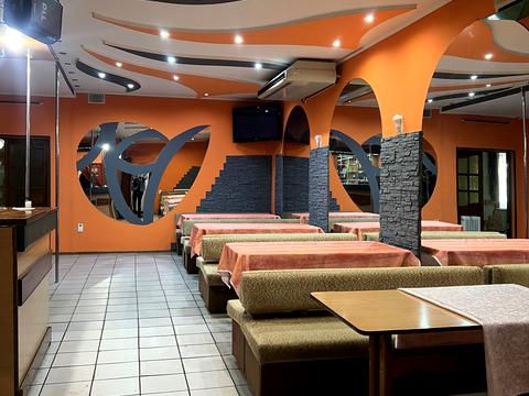 комерційна за адресою Андрія Божка вул. (Доватора), 27