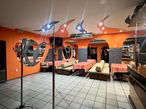 комерційна за адресою Андрія Божка вул. (Доватора), 27