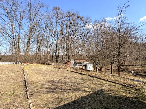 участок по адресу Наережна