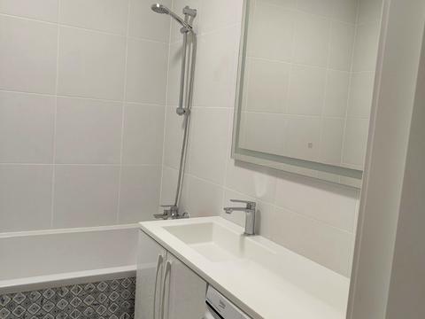 квартира по адресу 24-го Августа ул., 24