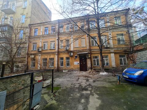коммерческая по адресу Евгения Чикаленко ул. (Пушкінська), 12-Б