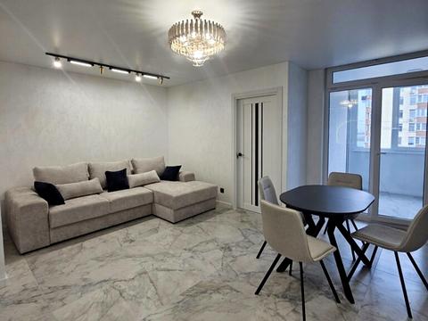 квартира за адресою Злуки просп., 7