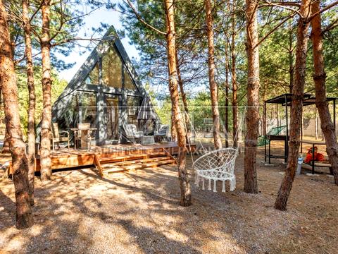 комерційна за адресою Покровська вул., 79