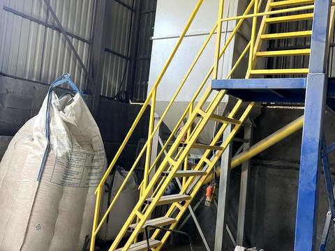 коммерческая по адресу Мукачево, Автомобілістів, 10