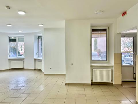 комерційна за адресою Андрія Чайковського вул., 39