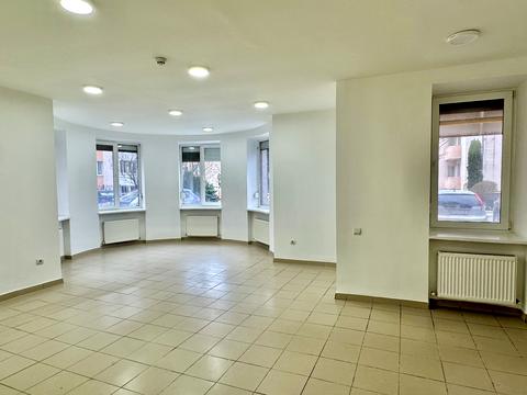 комерційна за адресою Андрія Чайковського вул., 39