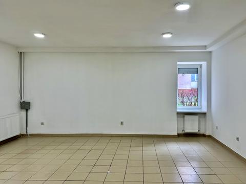 комерційна за адресою Андрія Чайковського вул., 39