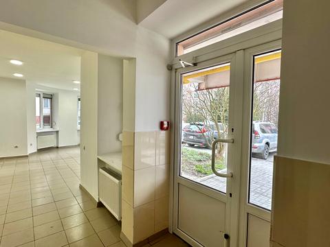 комерційна за адресою Андрія Чайковського вул., 39