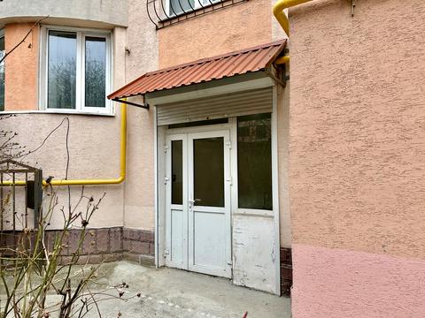 комерційна за адресою Андрія Чайковського вул., 39