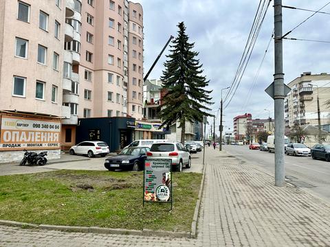 комерційна за адресою Андрія Чайковського вул., 39