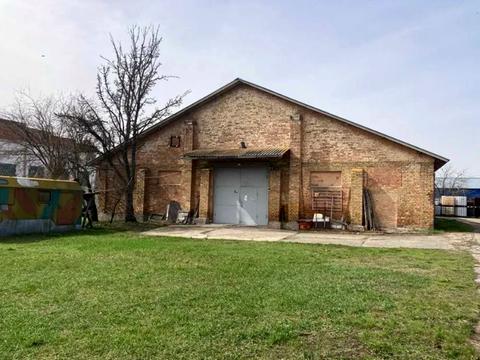 комерційна за адресою Лісова, 7