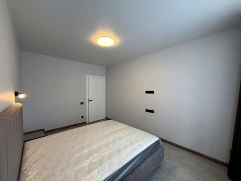 квартира по адресу Співдружності ул., 6