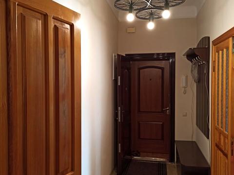 квартира за адресою Івана Світличного вул. (Петровського), 10