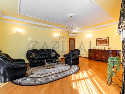 квартира за адресою Предславинська вул., 31/11