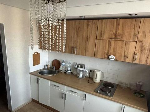 квартира за адресою Академіка Корольова вул., 60