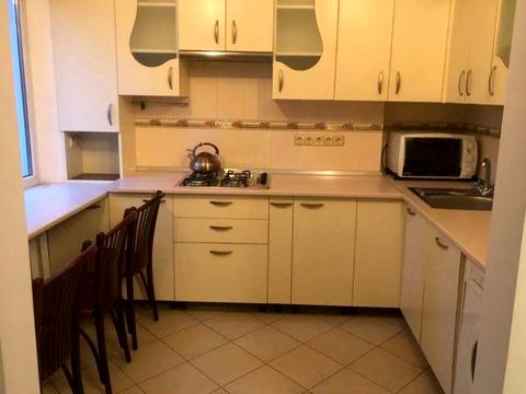 квартира за адресою Небесної Сотні просп. (Маршала Жукова), 5