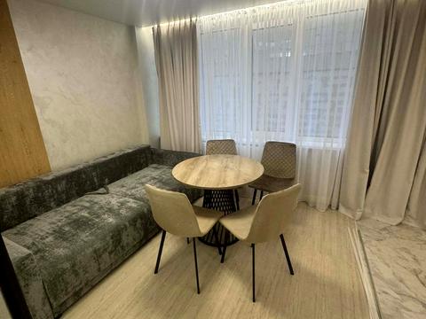 квартира за адресою Білогірська вул., 12