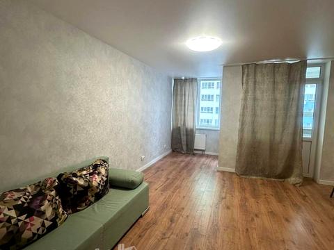 квартира за адресою Василя Симоненка вул., 107-А