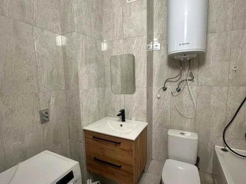 квартира за адресою Василя Симоненка вул., 107-А