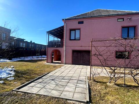 дом по адресу Брюховицька